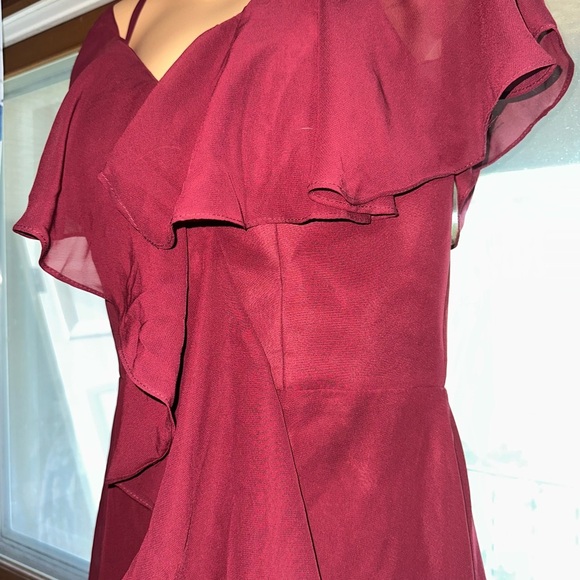 VNAIX Burgundy Full Length Bridesmaid Ruffle Dress Thin Straps and Corset Back - Picture 2 of 10
